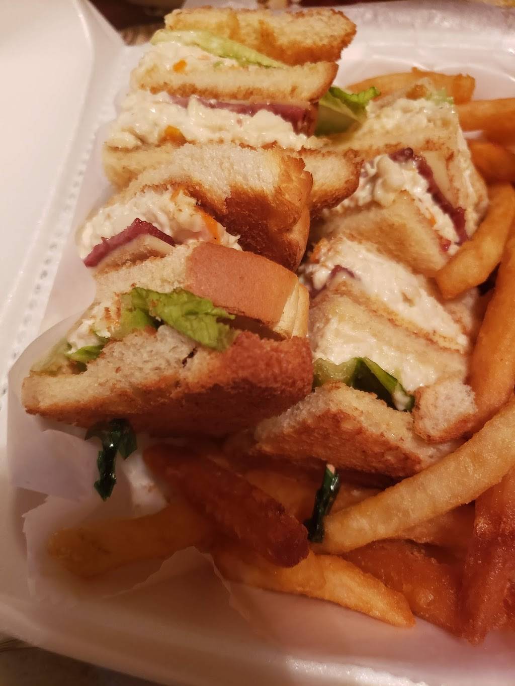 Paradise Pizzeria | restaurant | 6144 Chesapeake Blvd, Norfolk, VA 23513, USA | 7578550100 OR +1 757-855-0100