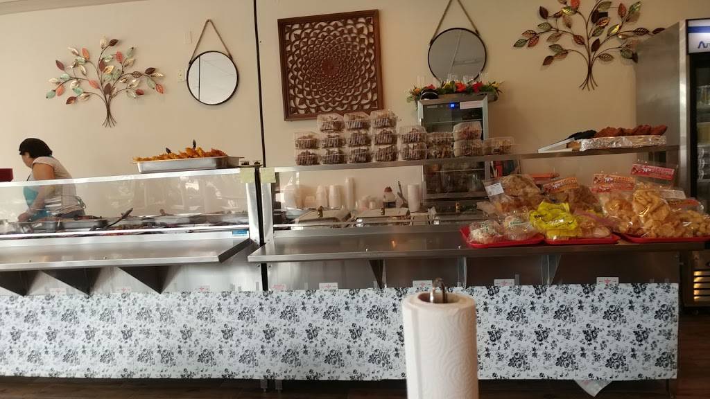 Eat and Out | restaurant | 20680 Westheimer Pkwy #10, Katy, TX 77450, USA | 2817178626 OR +1 281-717-8626