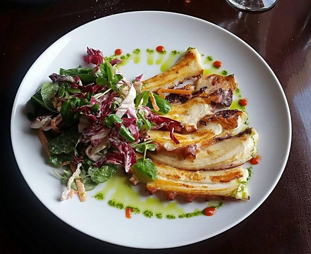 El Pulpo & Tapas Bar - Middletown | restaurant | 46 Melilli Plaza, Middletown, CT 06457, USA | 8607887525 OR +1 860-788-7525