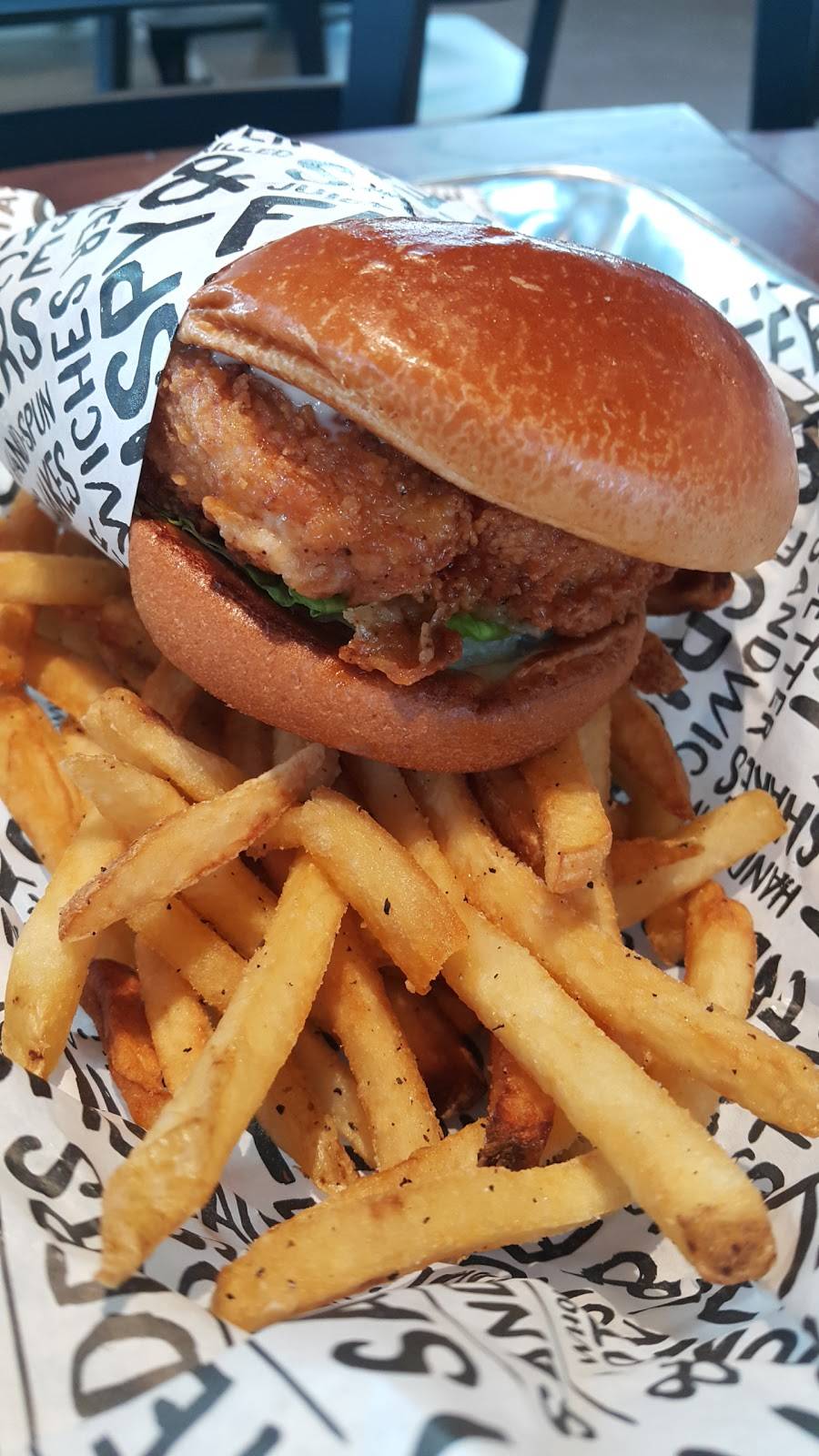 PDQ Restaurant | restaurant | 7400 Seminole Blvd, Seminole, FL 33772, USA | 7272135645 OR +1 727-213-5645