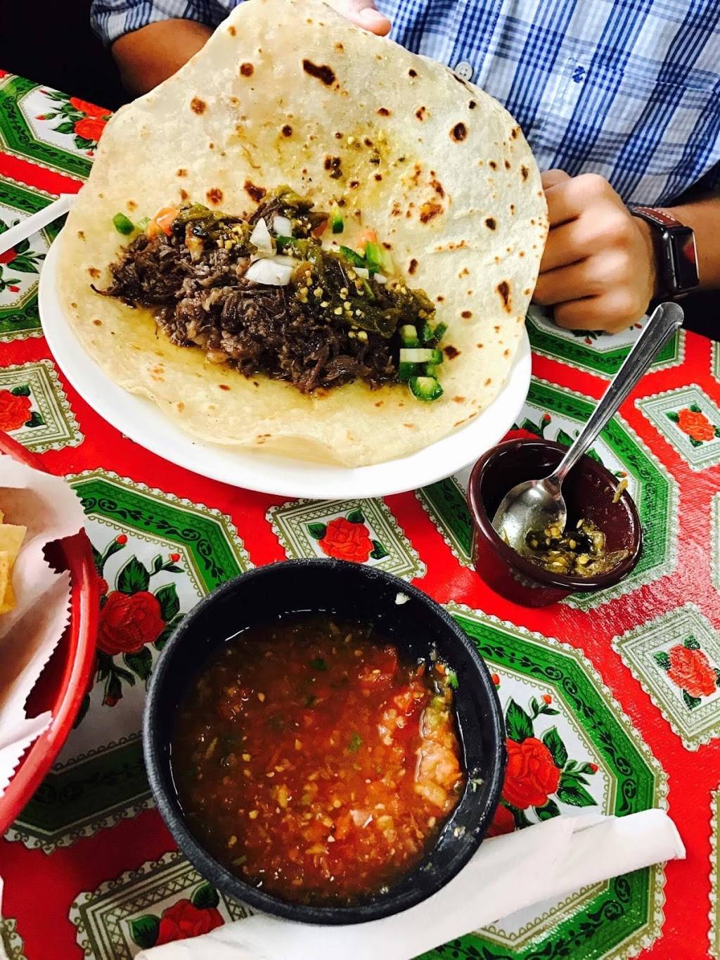 La Estacion Restaurant | restaurant | 2428 Ball St, Galveston, TX 77550, USA | 4097624262 OR +1 409-762-4262