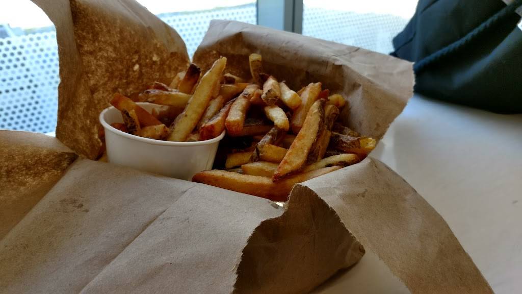 Five Guys | meal takeaway | 407 LEnfant Plaza SW, Washington, DC 20024, USA | 2025540299 OR +1 202-554-0299