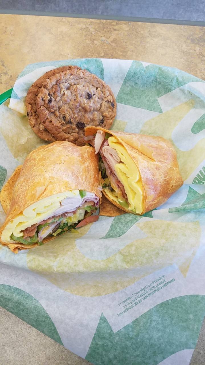 Subway | restaurant | 1220 N State Rd, Flora, IL 62839, USA | 6186627900 OR +1 618-662-7900