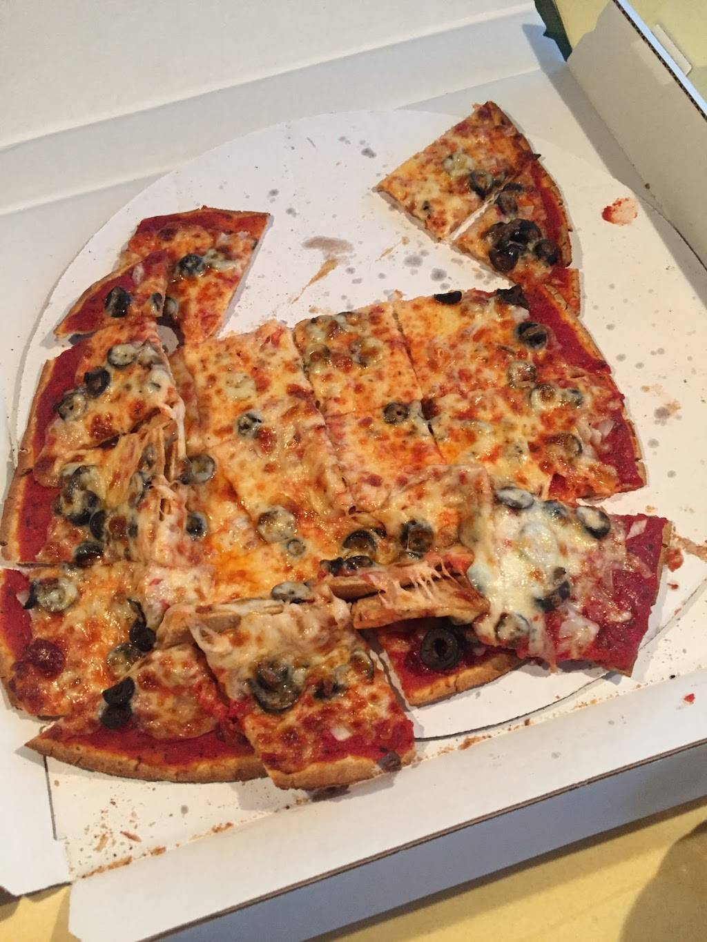 Pats Pizza | meal delivery | 628 S Clark St, Chicago, IL 60605, USA | 3124272320 OR +1 312-427-2320