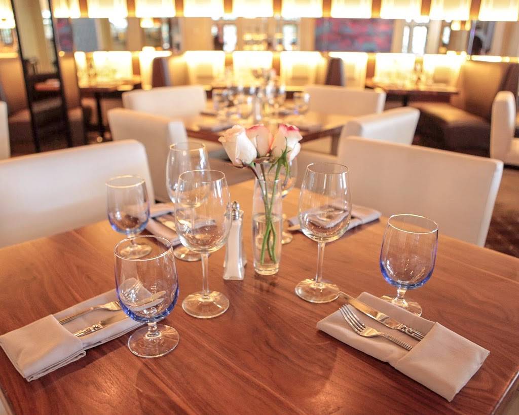 Assaggi Bistro | restaurant | 330 W Nine Mile Rd, Ferndale, MI 48220, USA | 2485843499 OR +1 248-584-3499