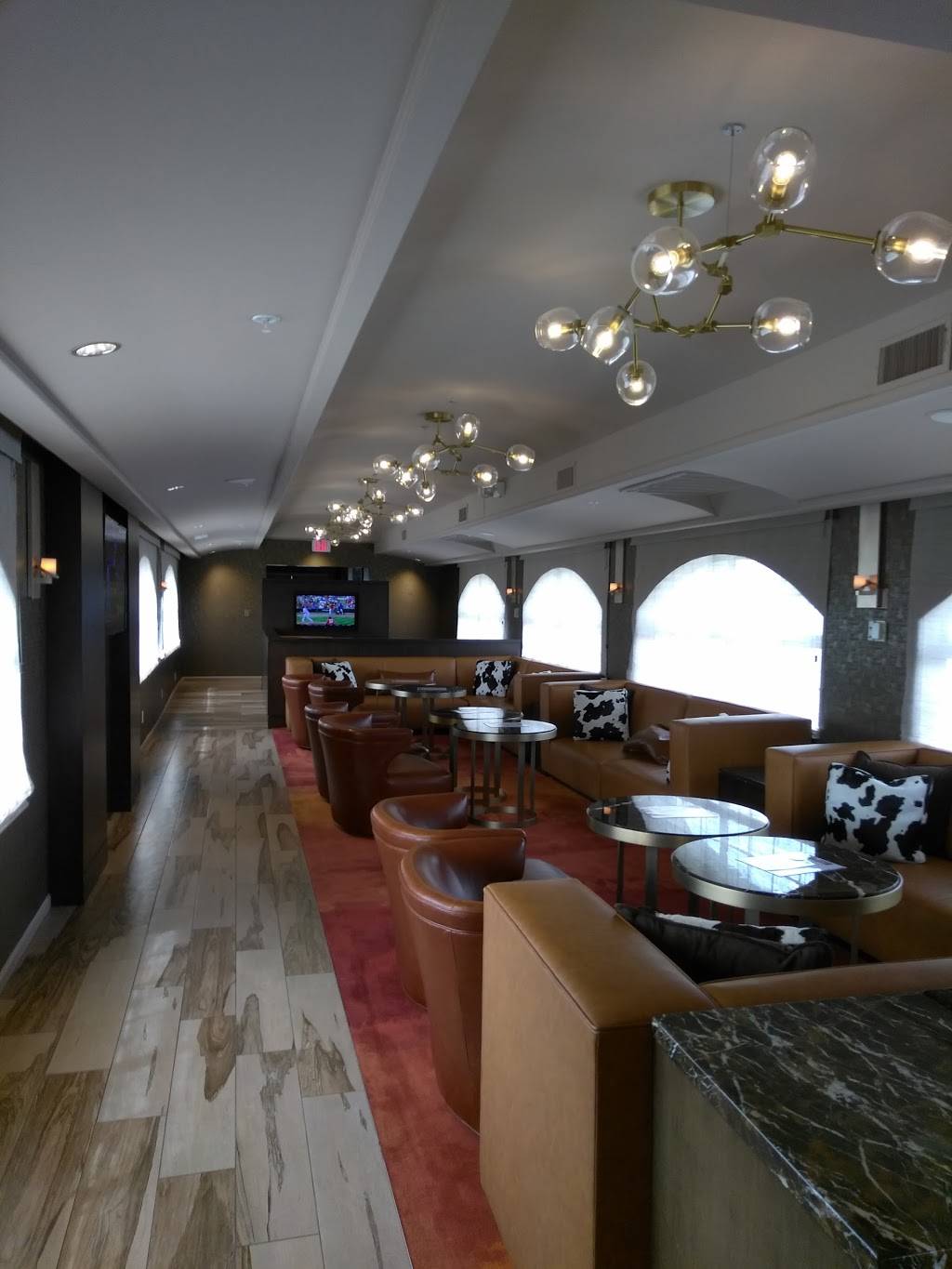 Granada Bar & Grill | restaurant | 5001 N Scottsdale Rd, Scottsdale, AZ 85250, USA | 4809491414 OR +1 480-949-1414