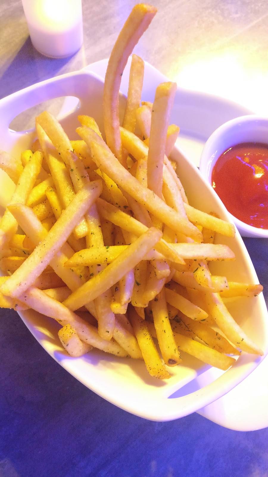 2TWENTY2 | restaurant | 222 Friend St, Boston, MA 02114, USA | 6177233222 OR +1 617-723-3222