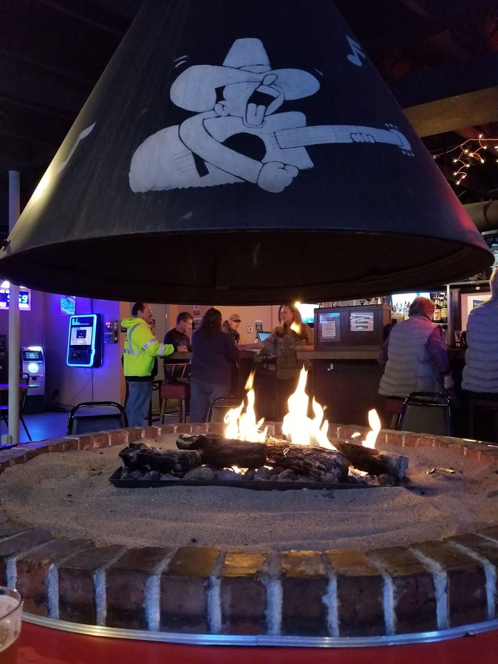 Tabs Bar & Grill | restaurant | 7211 NE 181st St, Kenmore, WA 98028, USA | 4252862943 OR +1 425-286-2943