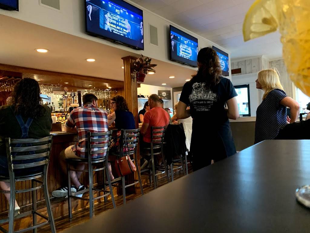 Los Jefes: A Betta Bar & Grille | restaurant | 390 Court St, Plymouth, MA 02360, USA | 7743435002 OR +1 774-343-5002