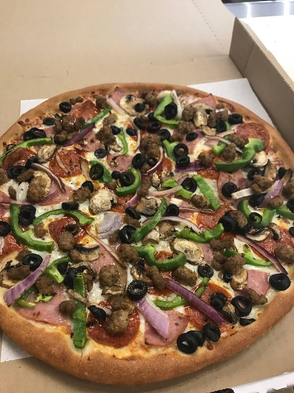 Big Rols Pizza | meal takeaway | 10721 Atlantic Ave suite d, Lynwood, CA 90262, USA | 3106039996 OR +1 310-603-9996