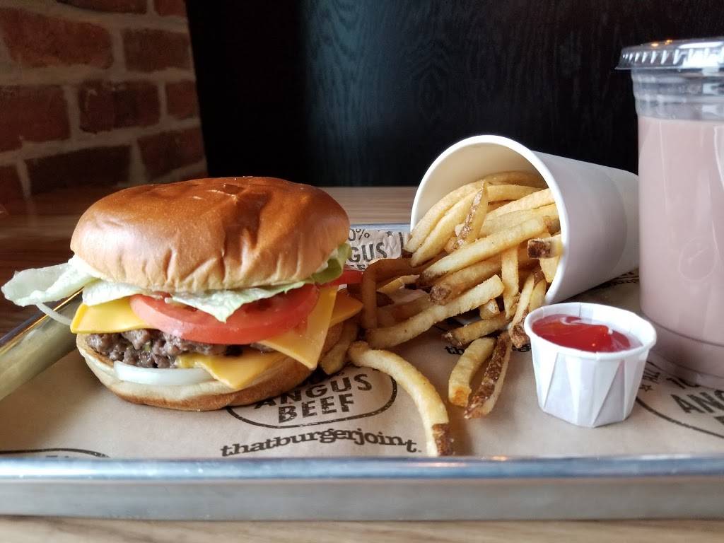 Oberweis Ice Cream and Dairy Store | restaurant | 2105 N Veterans Pkwy, Bloomington, IL 61704, USA | 3098082382 OR +1 309-808-2382