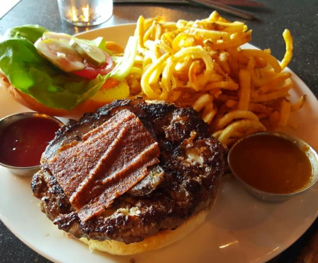 Crooked Ewe Brewery & Ale House | restaurant | 1047 Lincoln Way E, South Bend, IN 46601, USA | 5742170881 OR +1 574-217-0881