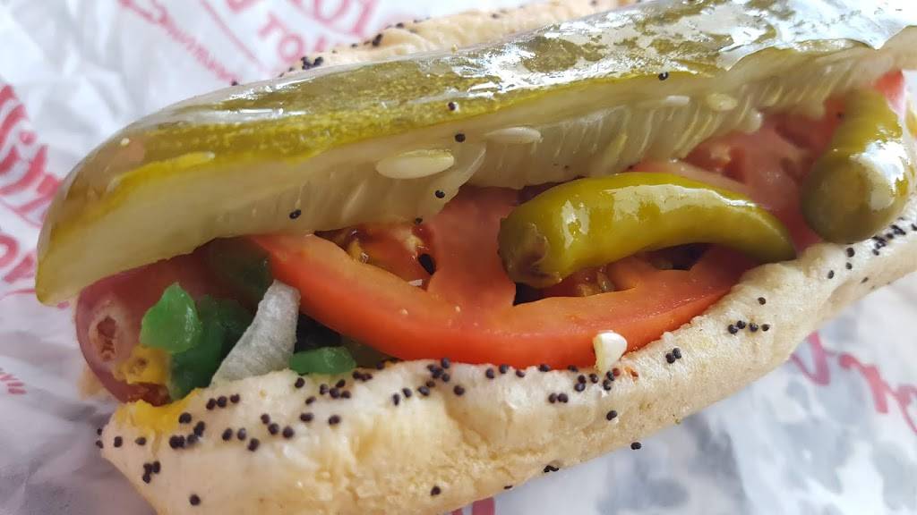 Portillos Hot Dogs | meal takeaway | 635 1/2 North Ave, Villa Park, IL 60181, USA | 6305308440 OR +1 630-530-8440