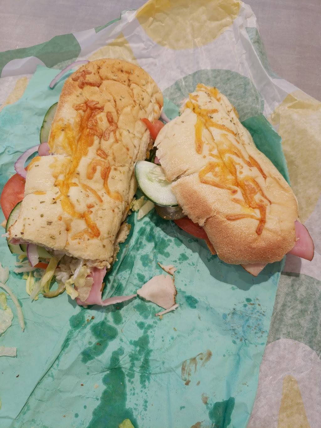 Subway Restaurants | restaurant | West Towne Mall, 7600 Kingston Pike #1308, Knoxville, TN 37919, USA | 8657695065 OR +1 865-769-5065