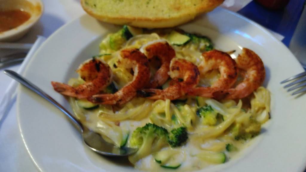 Puerto Vallarta Seafood | restaurant | 11502 Perrin Beitel Rd, San Antonio, TX 78217, USA | 2106505400 OR +1 210-650-5400