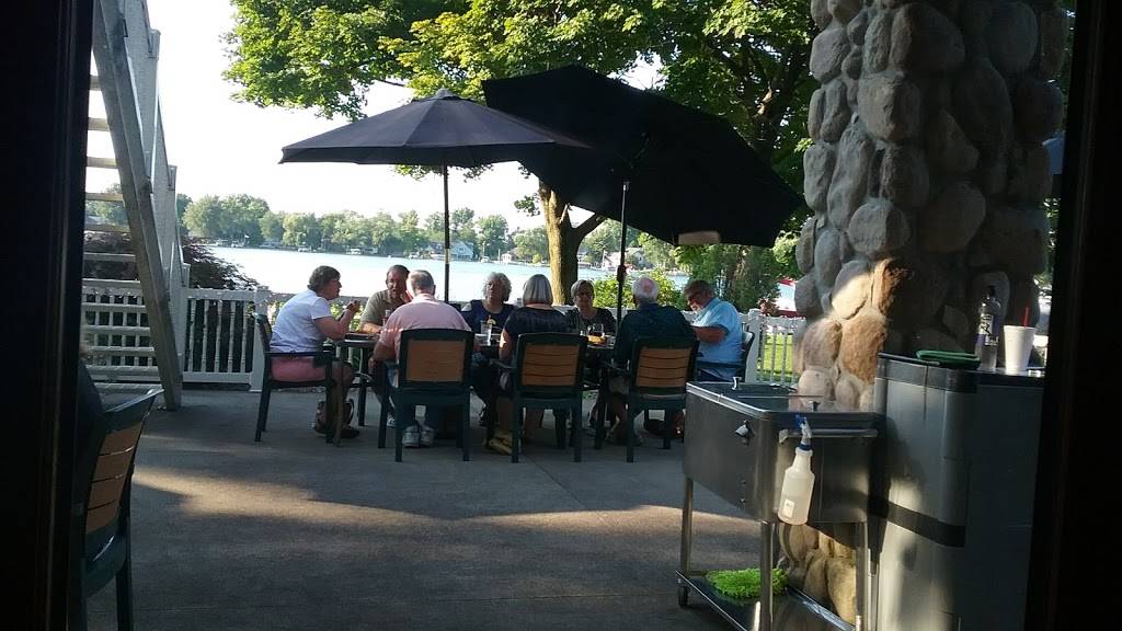 Adams Lake Pub | restaurant | 5365 E 620 S, Wolcottville, IN 46795, USA | 2608543463 OR +1 260-854-3463