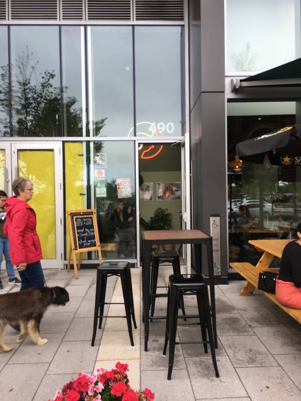 sukhoTHAI | restaurant | 490 Front St E, Toronto, ON M5A 1H7, Canada | 4167772092 OR +1 416-777-2092