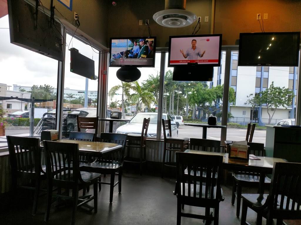 Evios Pizza & Grill | restaurant | 12600 Biscayne Blvd, North Miami, FL 33181, USA | 3058997699 OR +1 305-899-7699