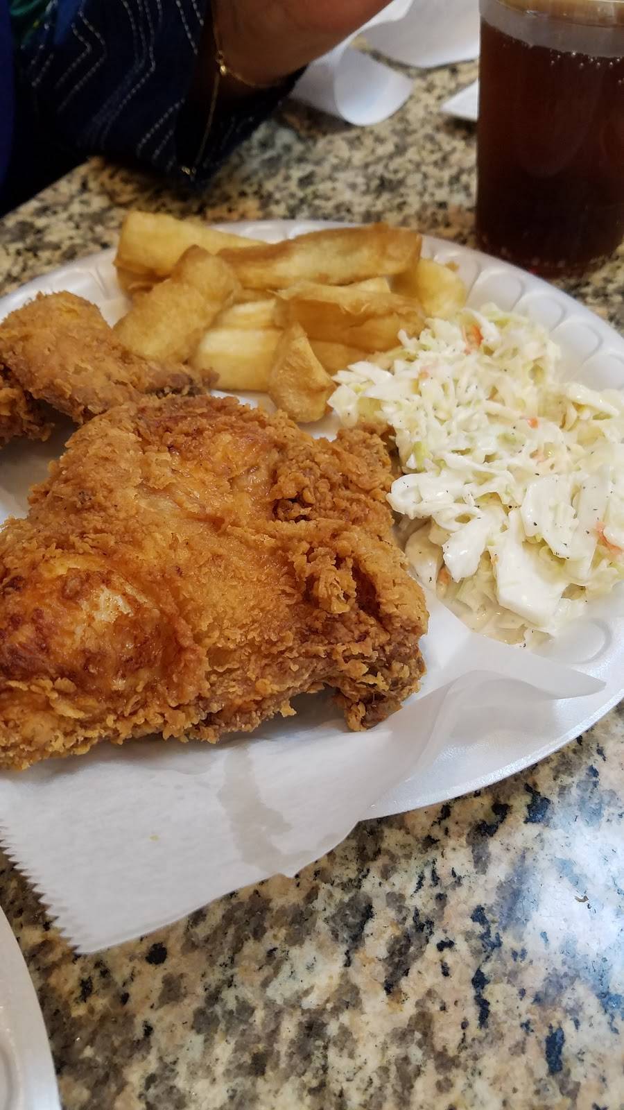 Frito Chicken | restaurant | 6007 Centreville Crest Ln, Centreville, VA 20121, USA | 7039429229 OR +1 703-942-9229