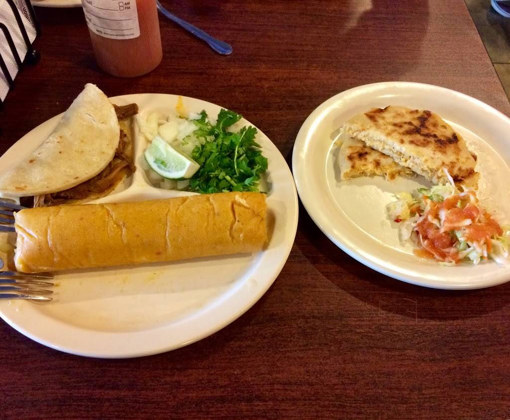 Pupuseria Lilian | restaurant | 2410 W Miller Rd, Garland, TX 75041, USA | 9728402952 OR +1 972-840-2952