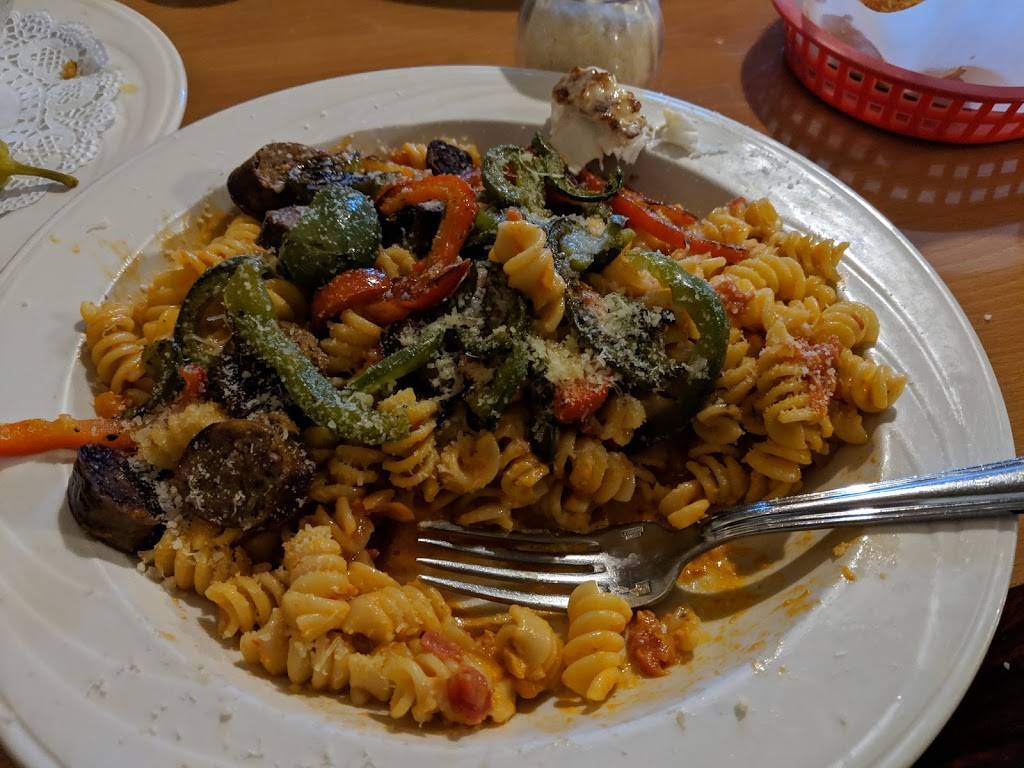 Ginos Italian Restaurant | meal delivery | 44343 Challenger Way, Lancaster, CA 93535, USA | 6619452791 OR +1 661-945-2791