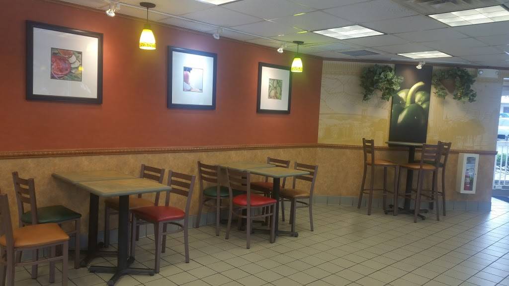 Subway Restaurants | restaurant | 8040 13th St, Silver Spring, MD 20910, USA | 3015880585 OR +1 301-588-0585