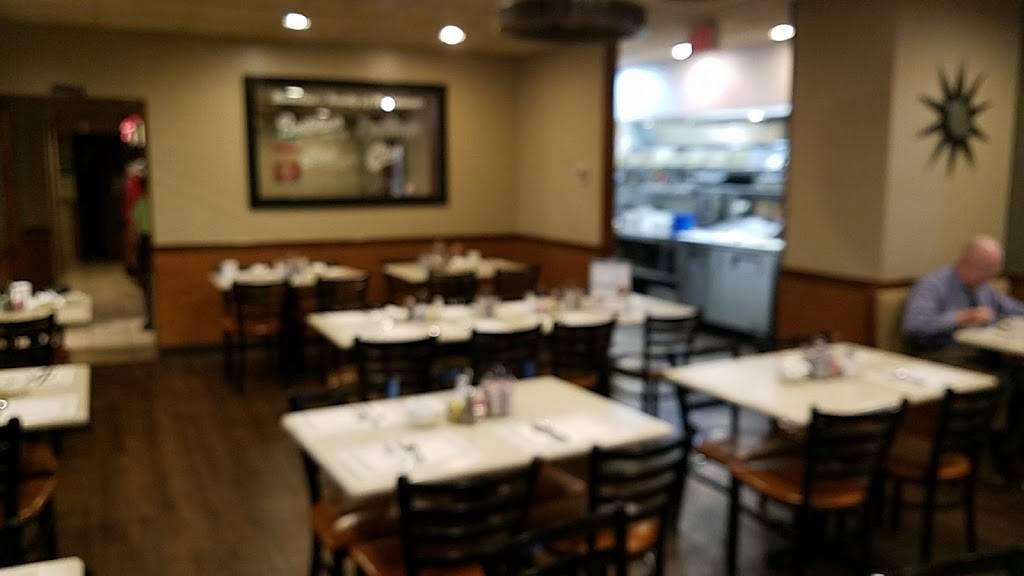 Chris Pancake & Dining | meal delivery | 5980 Southwest Ave, St. Louis, MO 63139, USA | 3146452088 OR +1 314-645-2088