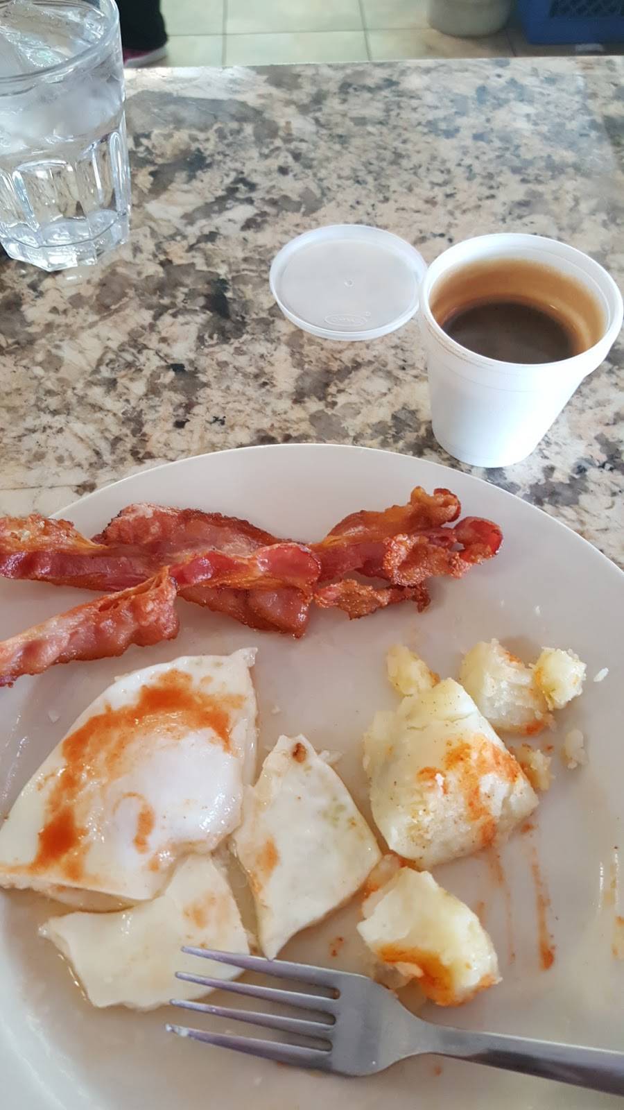 La Esquinita Habanera Restaurant | restaurant | 200 SW 107th Ave, Miami, FL 33174, USA | 3055596117 OR +1 305-559-6117