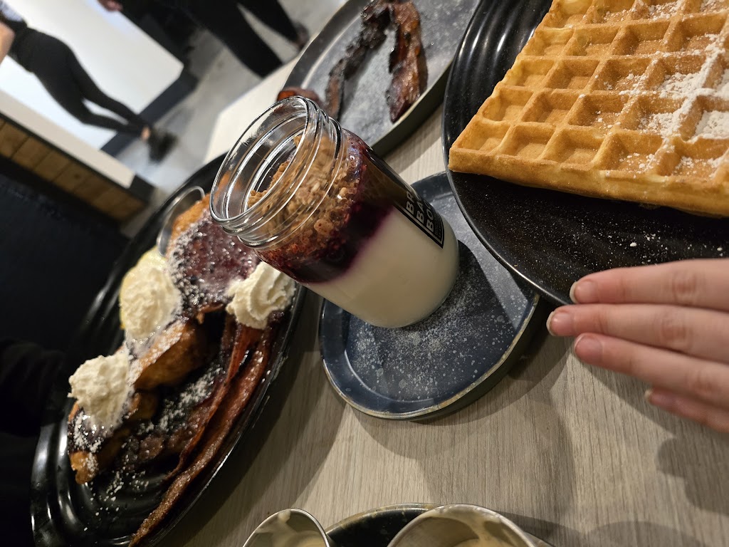 Biscuit & Hogs | restaurant | 6192 N Linder Rd, Meridian, ID 83646, USA | 2083914151 OR +1 208-391-4151