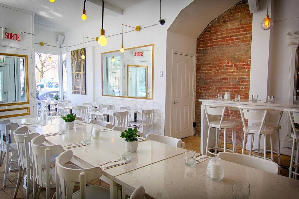 Au Tournant | restaurant | 1752 Rue Notre-Dame Ouest, Montréal, QC H3J 1M3, Canada | 5149336663 OR +1 514-933-6663