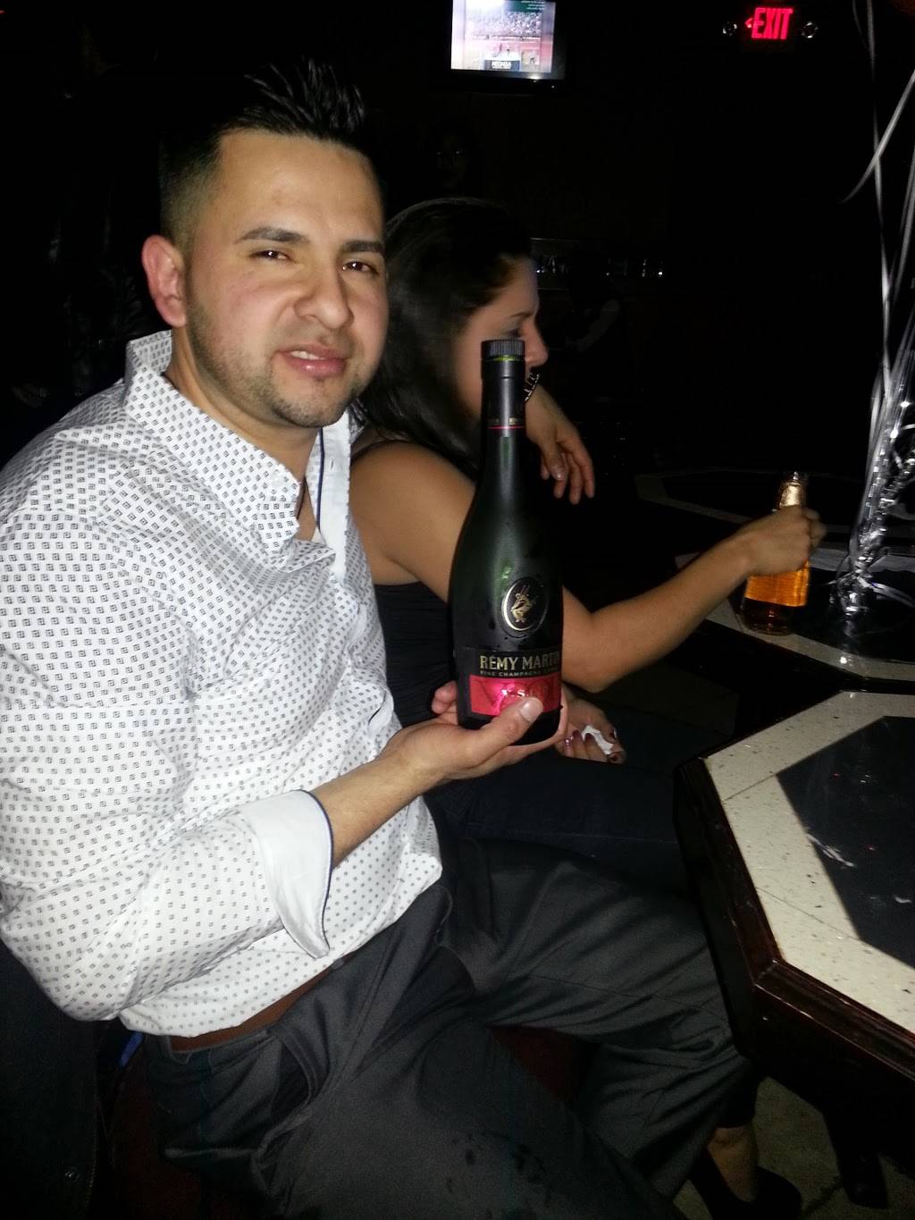 Blue Tequila Bar & Grill | restaurant | 157 Hempstead Ave, West Hempstead, NY 11552, USA | 5162796127 OR +1 516-279-6127