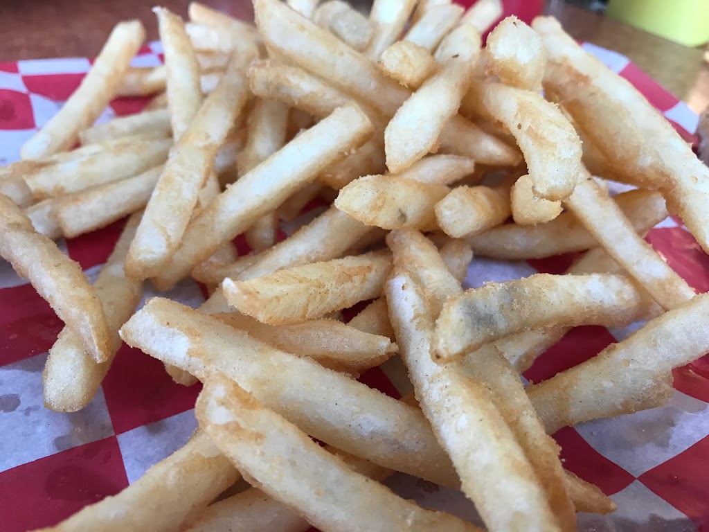 Burger House | restaurant | 116 US-2, Floodwood, MN 55736, USA | 2184763370 OR +1 218-476-3370