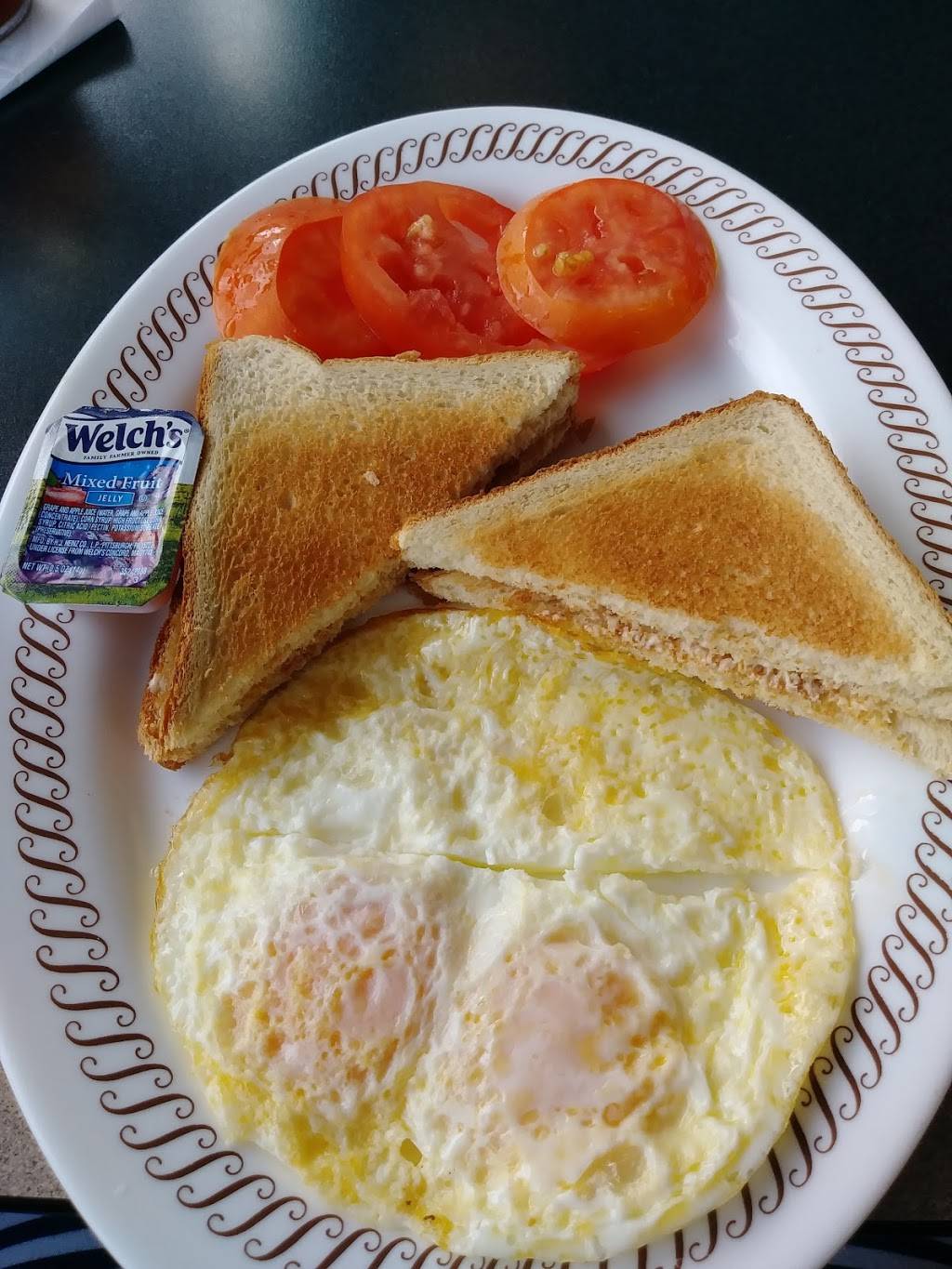 Waffle House | meal takeaway | 9520 US-441 Highway 441, Leesburg, FL 34788, USA | 3523262024 OR +1 352-326-2024