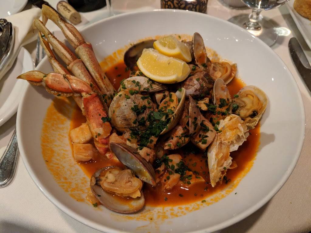 Red Tavern Bistro Bar Patio | restaurant | 1250 Esplanade, Chico, CA 95926, USA | 5308943463 OR +1 530-894-3463