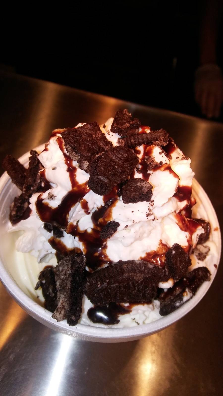 Freakin’ Unbelievable Burgers | restaurant | 5000 Shelbyville Rd #1650, Louisville, KY 40207, USA | 5022902491 OR +1 502-290-2491