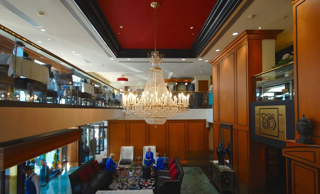 Le Mezz Bar | restaurant | 1110 Rue Sherbrooke Ouest, Montréal, QC H3A 1G9, Canada | 5148422000 OR +1 514-842-2000