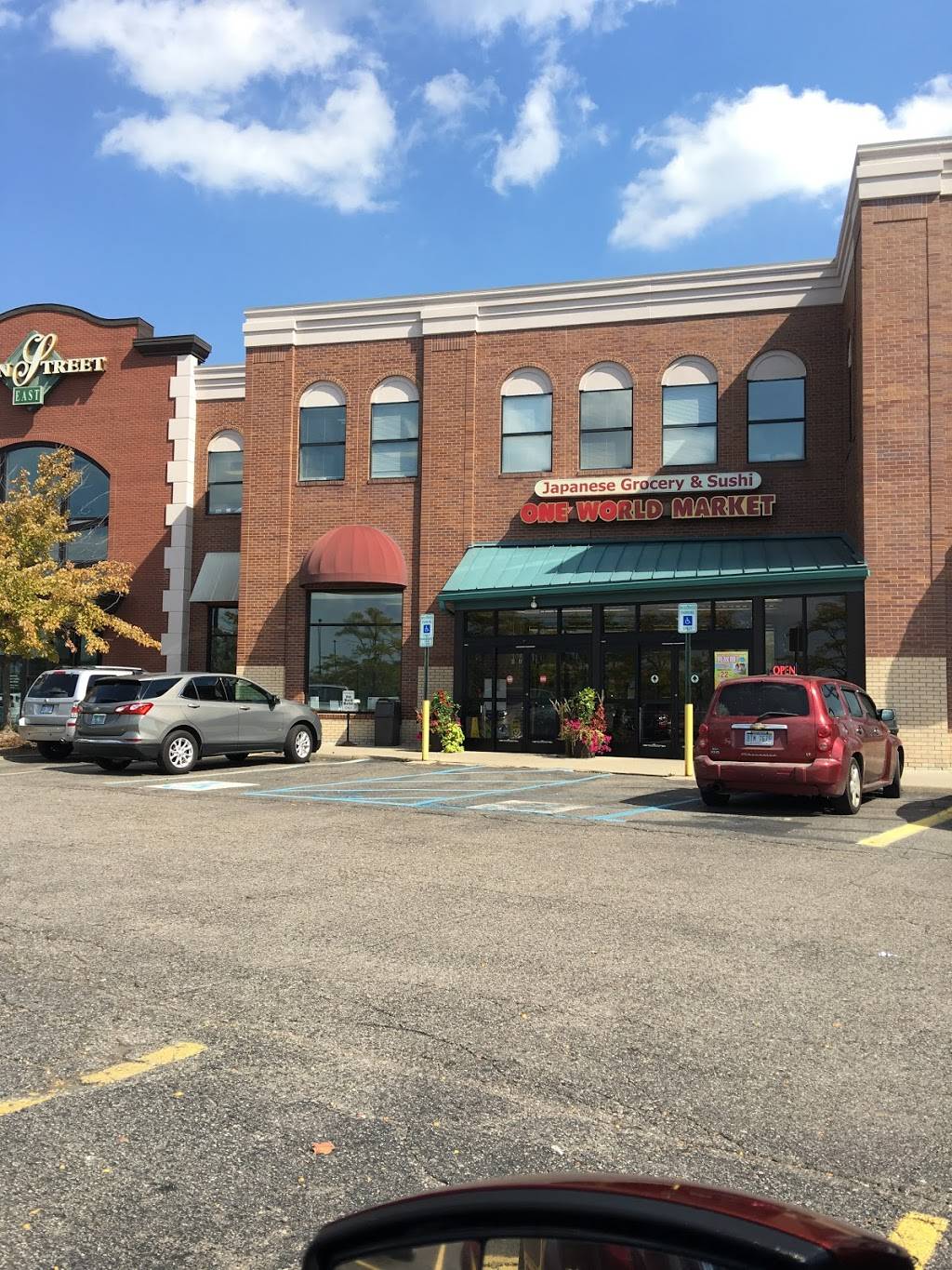 One World Market | restaurant | 42705 Grand River Ave #102b, Novi, MI 48375, USA | 2483740844 OR +1 248-374-0844
