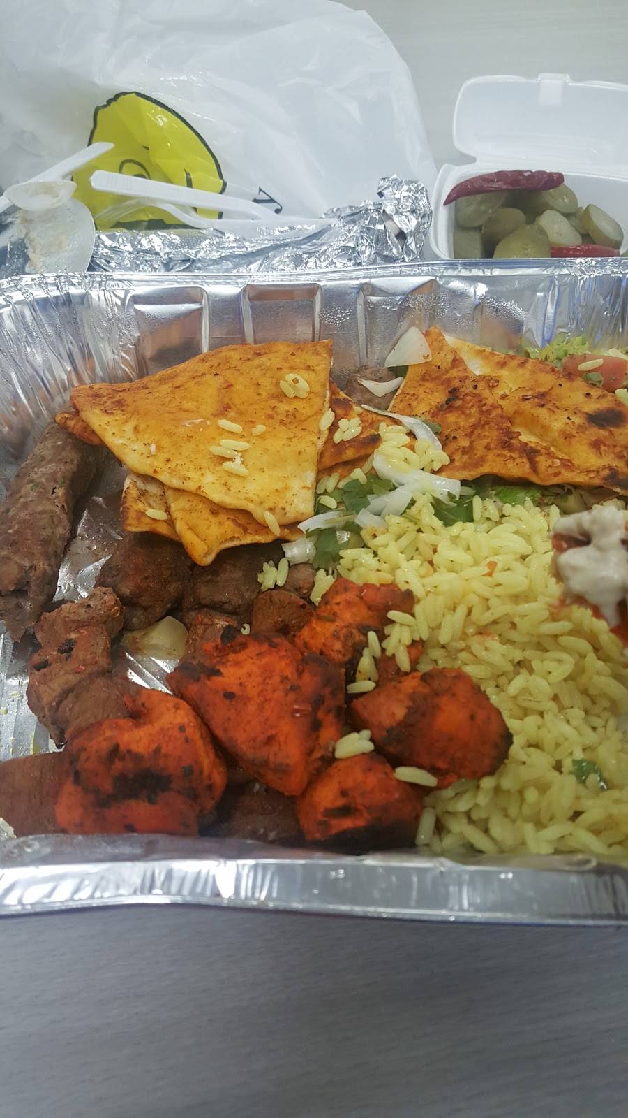 Golden Krust Caribbean Bakery & Grill | restaurant | 197 Market St, Newark, NJ 07102, USA | 9736430701 OR +1 973-643-0701