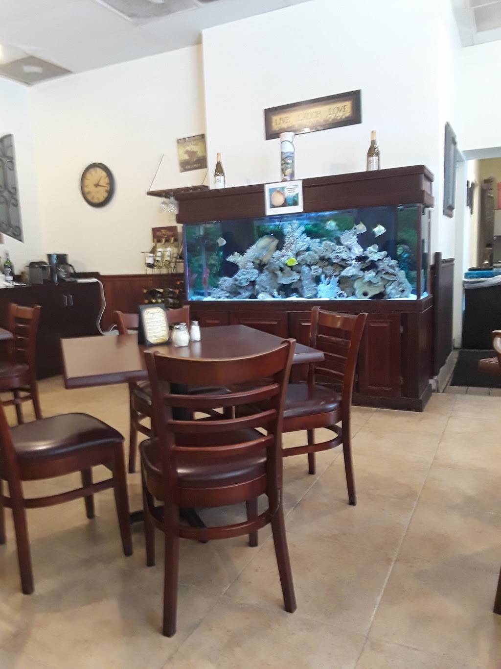 Pasquales Italian Restaurant | restaurant | 6427 S Chickasaw Trail, Orlando, FL 32829, USA | 4072811633 OR +1 407-281-1633