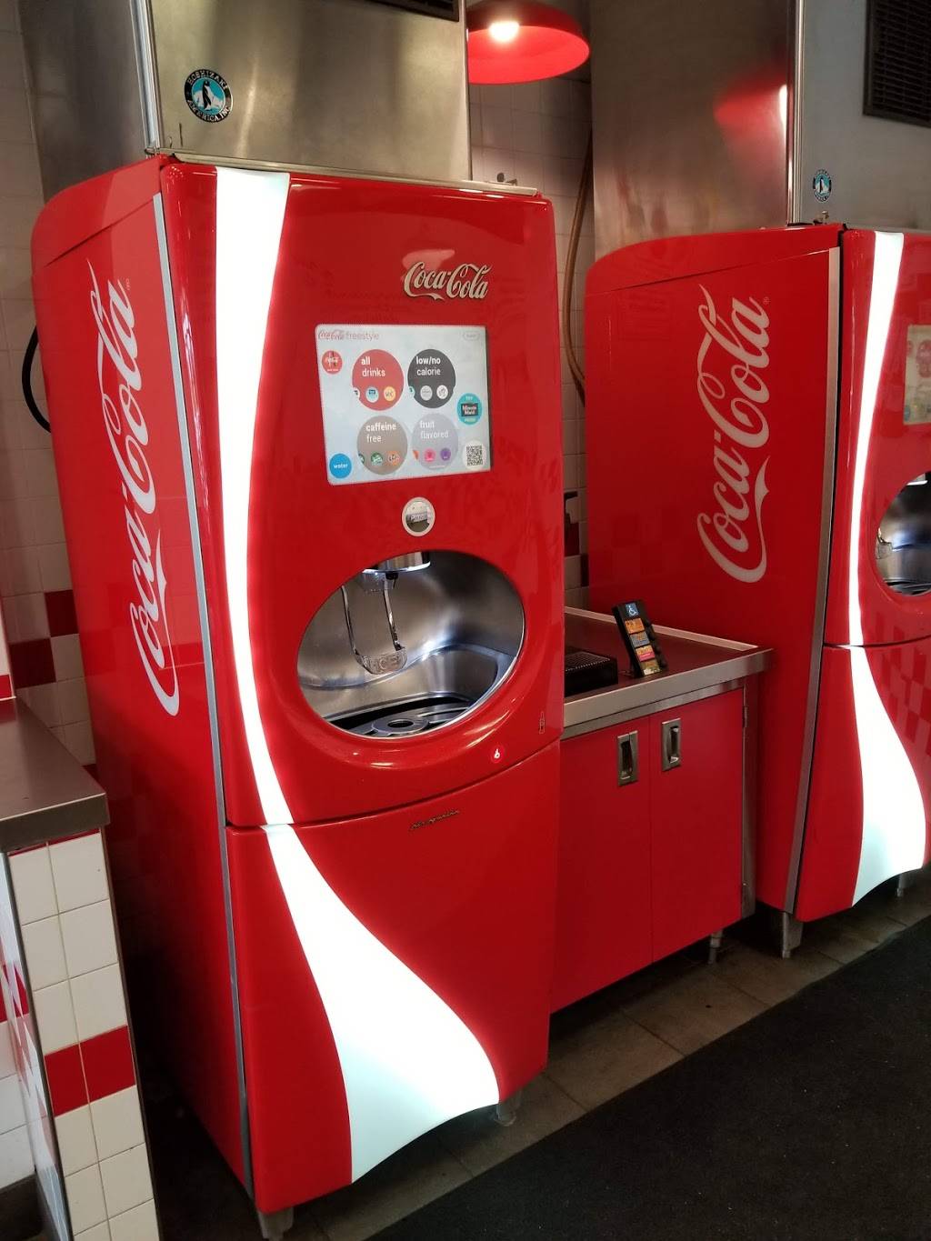 Five Guys | meal takeaway | 7635 W Bell Rd, Peoria, AZ 85382, USA | 6234866867 OR +1 623-486-6867