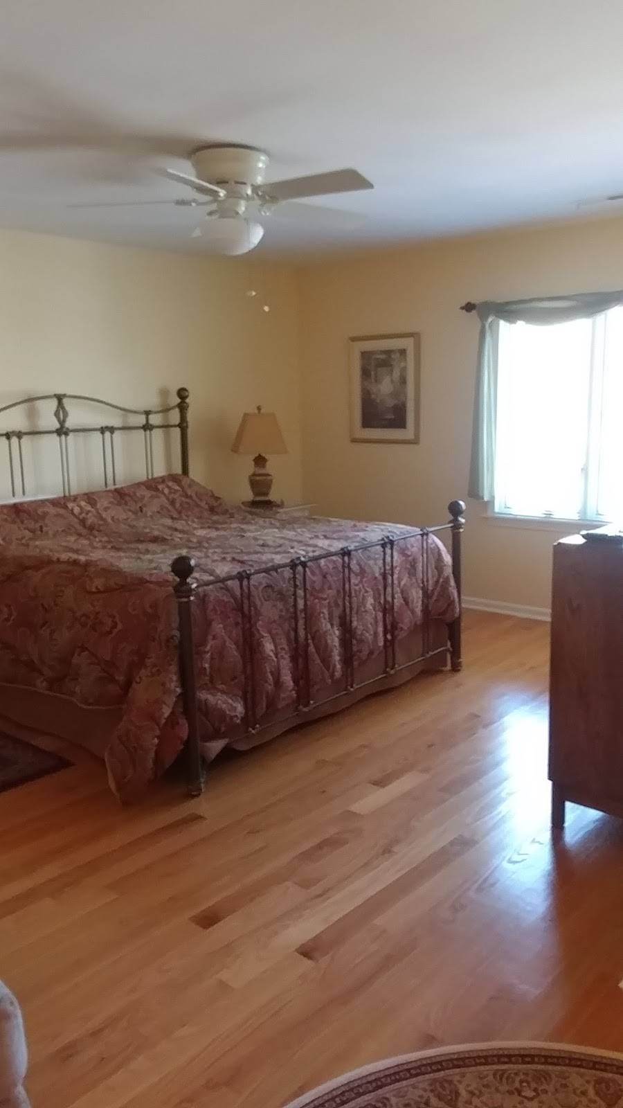 Tudor Oaks Inn | restaurant | 104 Legend Oaks Way, Summerville, SC 29485, USA | 8439005024 OR +1 843-900-5024