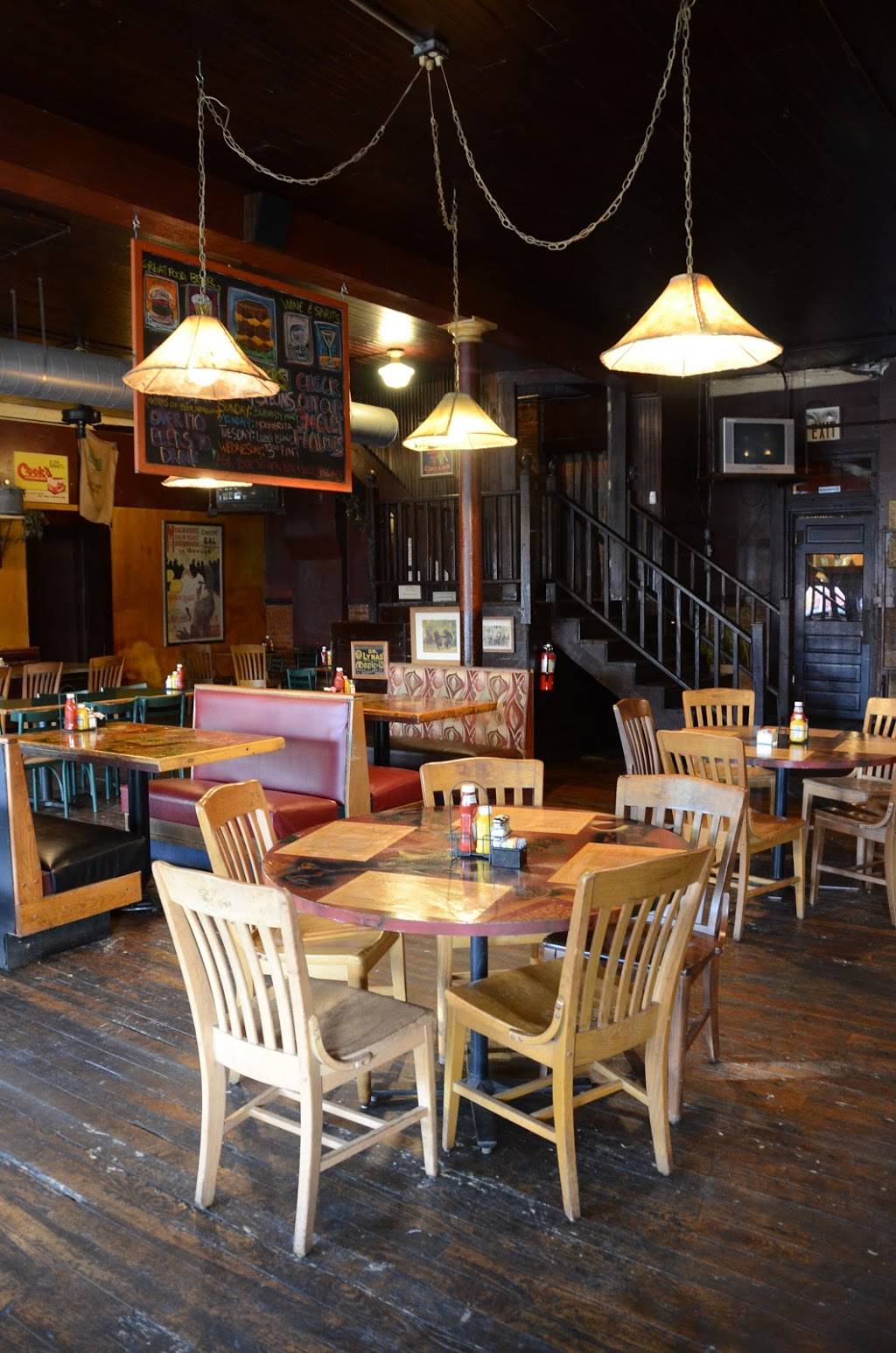 M. Moggers Restaurant & Pub | restaurant | 908 Poplar St, Terre Haute, IN 47807, USA | 8122349202 OR +1 812-234-9202