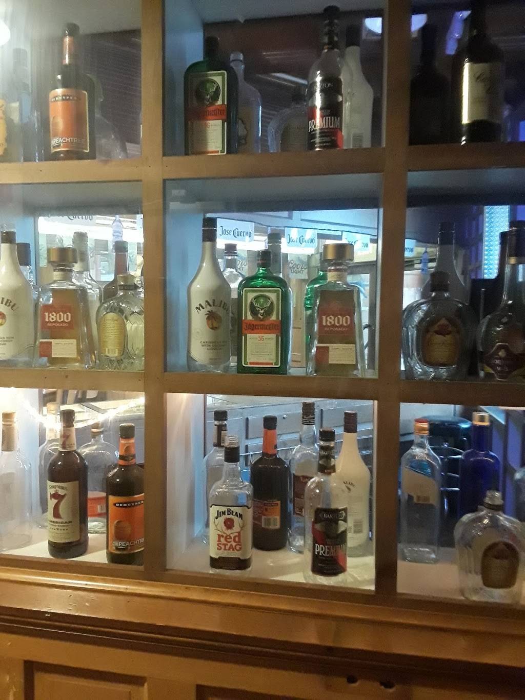 Thunder Roadhouse Cafe | restaurant | 900 W Memorial Rd, Oklahoma City, OK 73114, USA | 4057526073 OR +1 405-752-6073