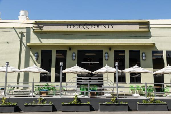 Food & Bounty Catering - Chef Helen Cavallo | restaurant | 1438 N Gower St, Hollywood, CA 90028, USA | 3234683190 OR +1 323-468-3190