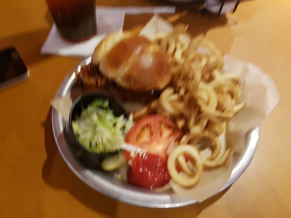 Hooters | meal takeaway | 654 Wade Cir S, Goodlettsville, TN 37072, USA | 6158516499 OR +1 615-851-6499