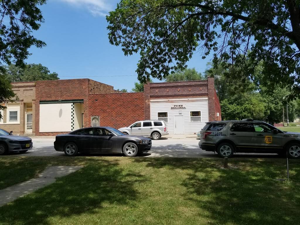 Peru Bar & Grill | restaurant | 113 Brown St, Peru, IA 50222, USA | 6417284411 OR +1 641-728-4411