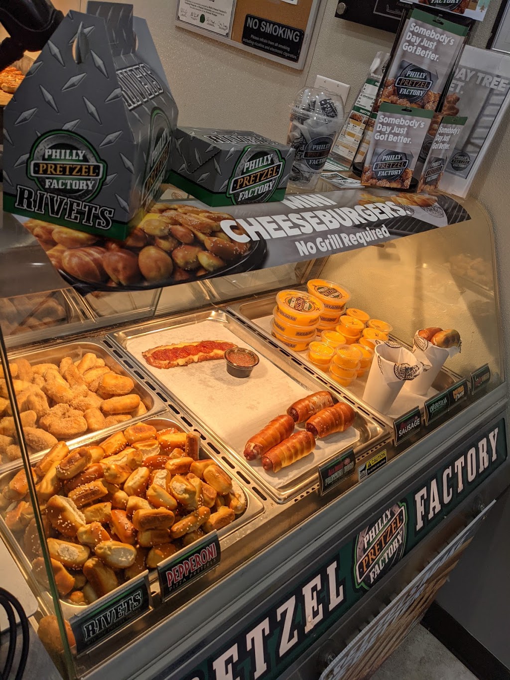 Philly Pretzel Factory | bakery | 118-14 Queens Blvd, Queens, NY 11375, USA | 7184806393 OR +1 718-480-6393