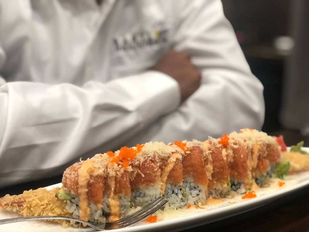 Volcano Sushi Bar & Hibachi | restaurant | 3700 W Robinson St Suite 164, Norman, OK 73072, USA | 4059285388 OR +1 405-928-5388