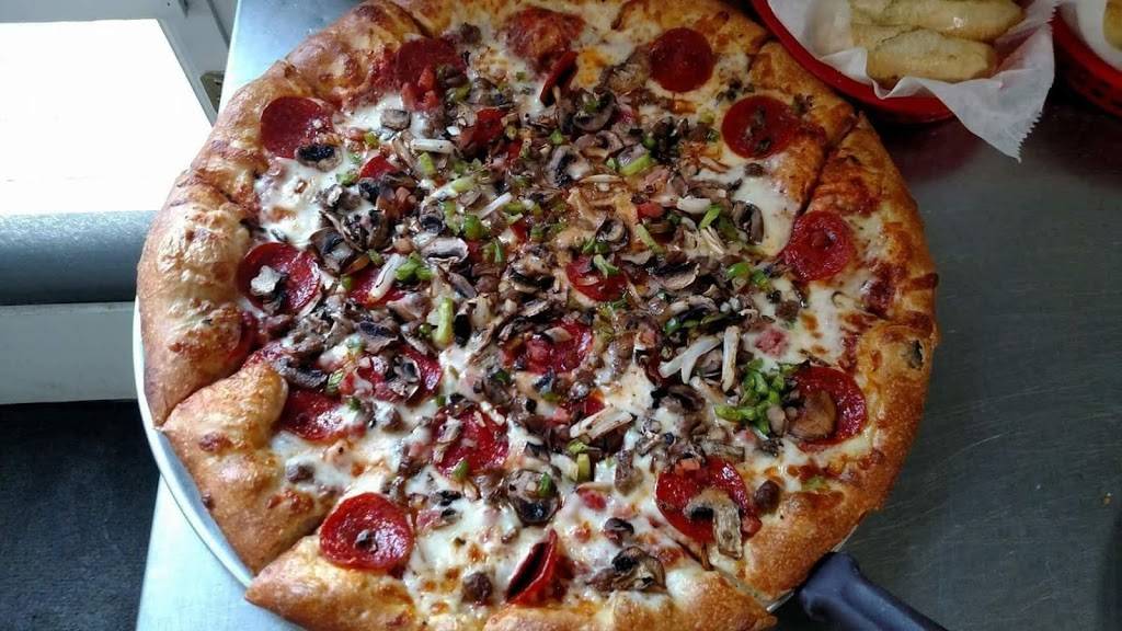 Faull Inn | restaurant | 206 N Williams St, Rose City, MI 48654, USA | 9896852406 OR +1 989-685-2406