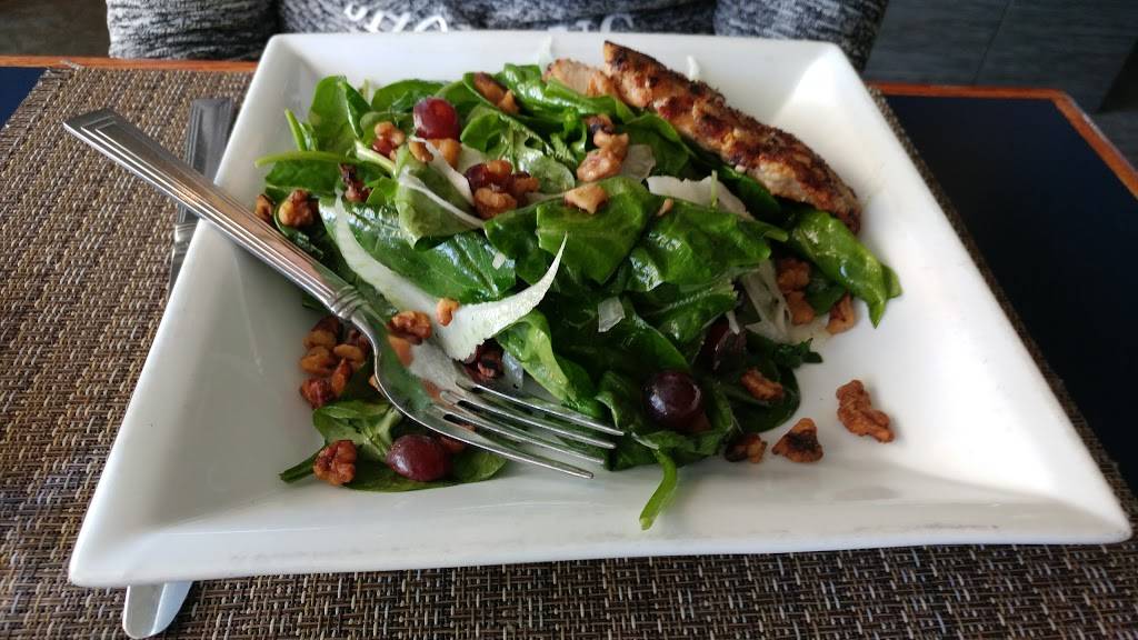 Takis Greek Kitchen | restaurant | 377 Lear Rd, Avon Lake, OH 44012, USA | 4409308888 OR +1 440-930-8888